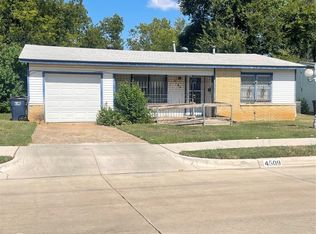 4509 Quails Ln, Fort Worth, TX 76119