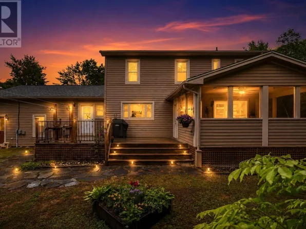 5 Kenley Rd, Halifax, NS B3Z 1B6