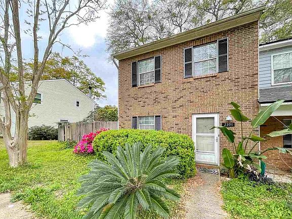 2nd image of 2391 Gregory Dr