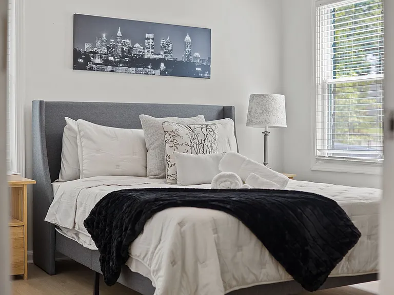 1346 Lorenzo Dr SW — Photo 23