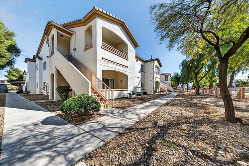 5650 E Sahara Ave Photo 1