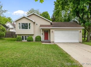 208 E Union St, Greenville, MI 48838