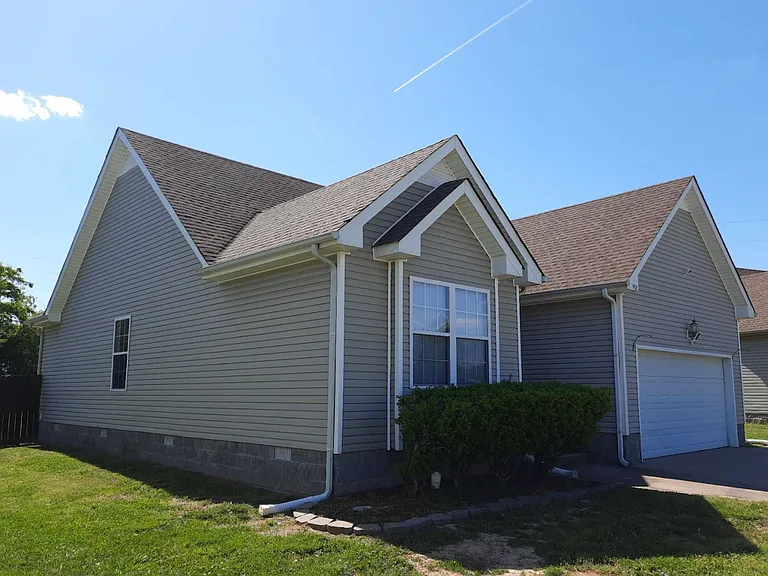 952 Cindy Jo Ct — Photo 2
