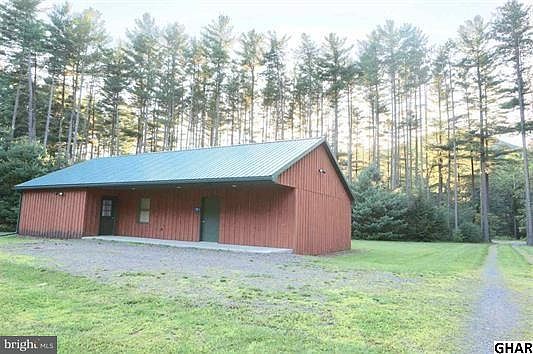 1st image of 20 Tall Pine Ln