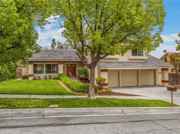 7197 Fletcher View Dr, Highland, CA 92346