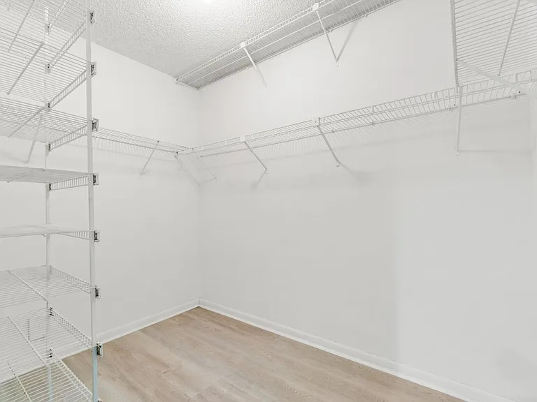 3650 Whitehall Dr #305 — Photo 23
