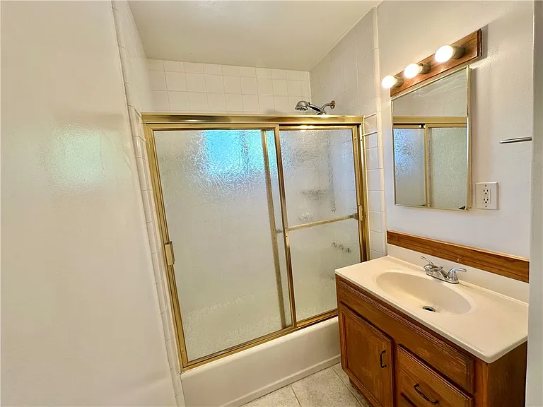 20355 Itasca St — Photo 19