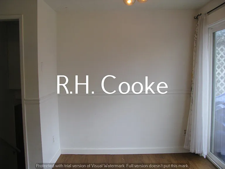 4245 E 9th Ave — Photo 13