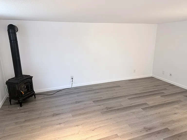6022 Cady Rd — Photo 3