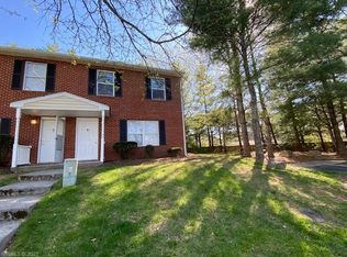 247 Pheasant Run Dr, Blacksburg, VA 24060