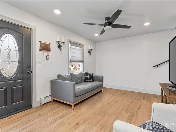 2nd image of 93 Inwood Ave