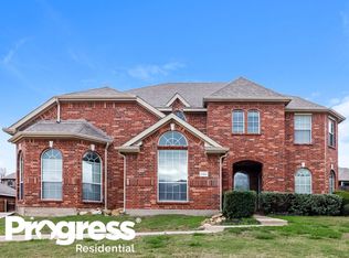 6324 Lakeside Dr, Lake Worth, TX 76135
