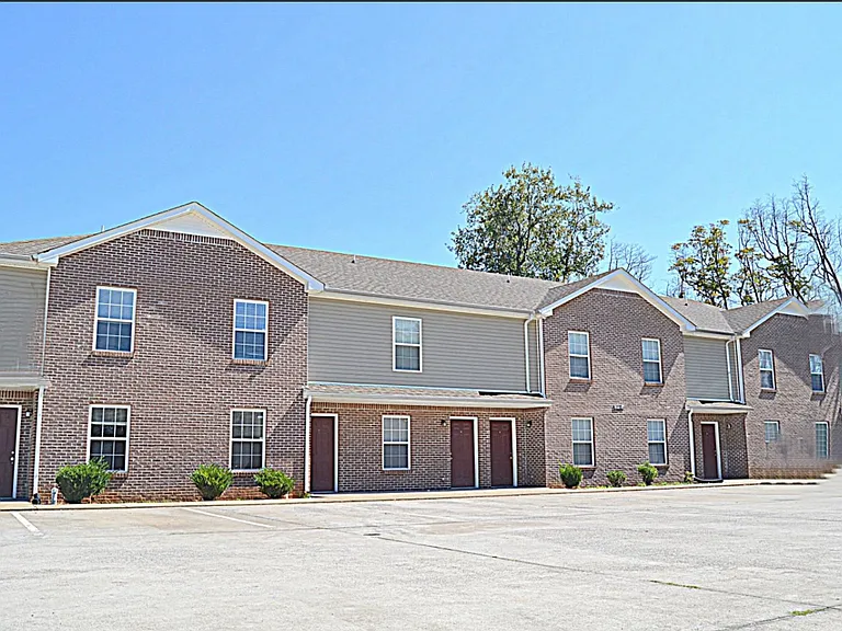 772 Cherrybark Ln #F — Photo 1