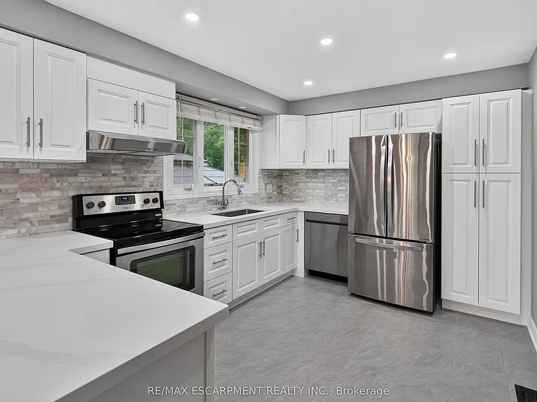 294 Jones Rd #1 — Photo 1