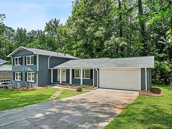 2nd image of 3235 Wintercreeper Dr