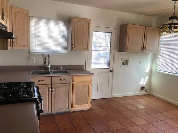 5th image of 15451 Garo St