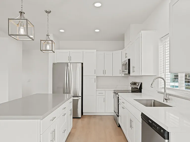 801 N 24th Ave #A — Photo 11