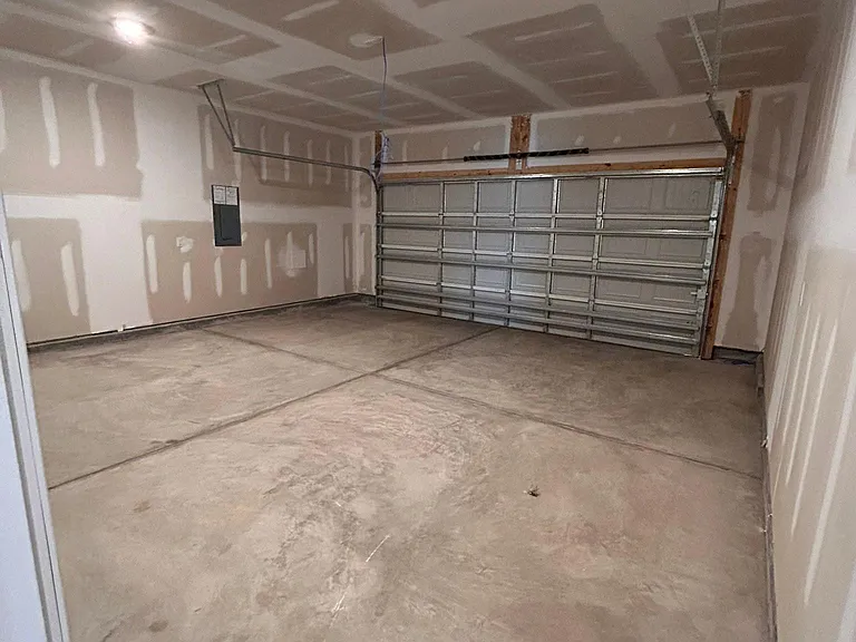477 Lake Ridge Blvd — Photo 16