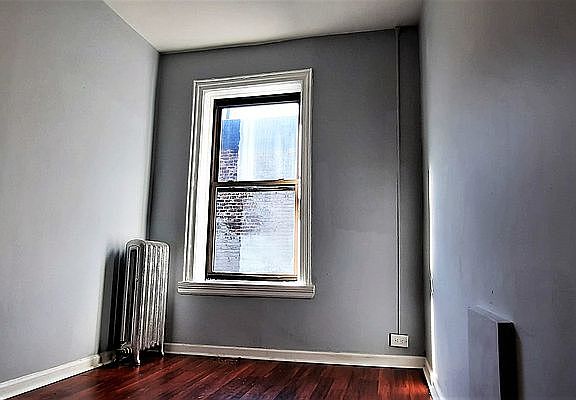 5th image of 740 Empire Blvd APT 2R