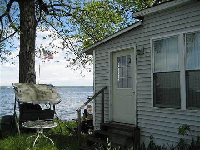 2nd image of 165 Locust Grv