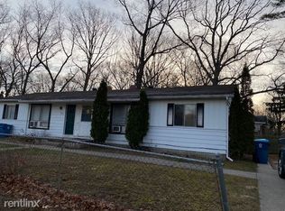 3060 Worden St, Norton Shores, MI