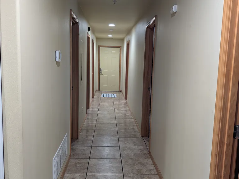 1055 1/2 E Isaacs Ave #A-B — Photo 10