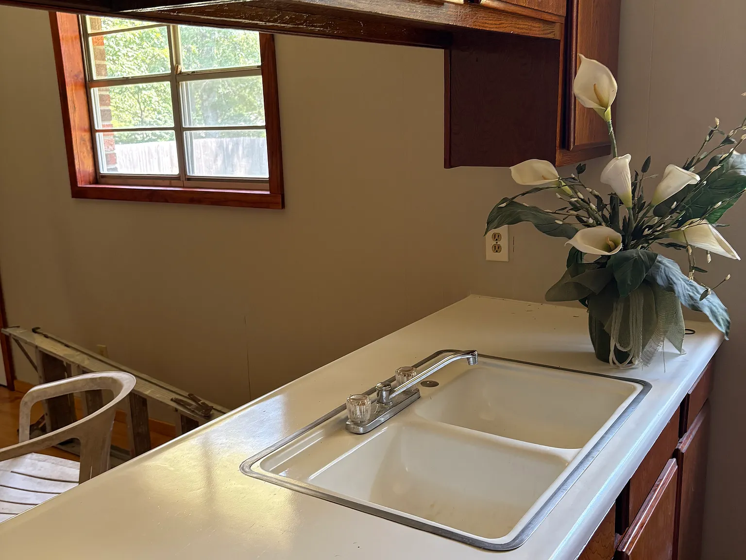 4 bed, 1287 sqft, $1,650 — Photo 1