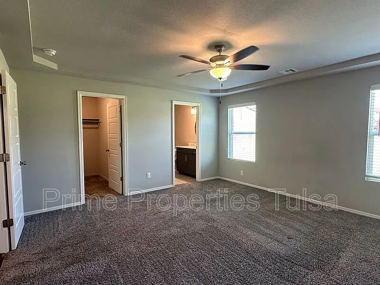 13441 S 72nd Ct E — Photo 10