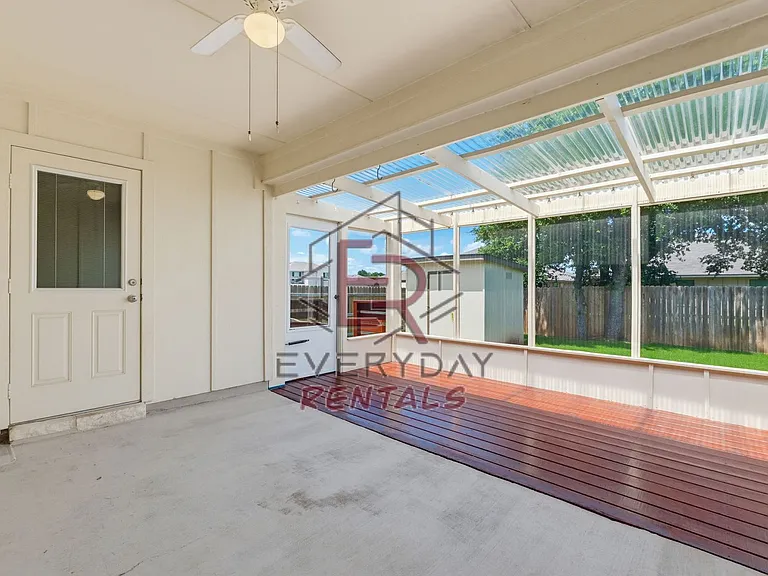 9506 Malkier Dr — Photo 14