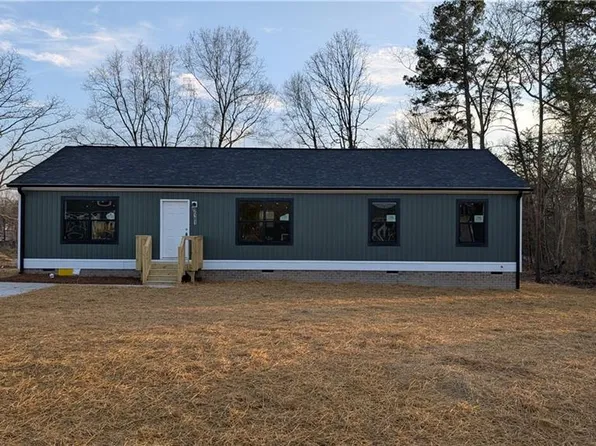 2181 Meadow Ridge Rd, Burlington, NC 27217