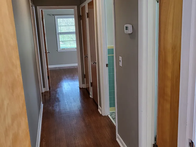 520 Oakley Dr — Photo 16