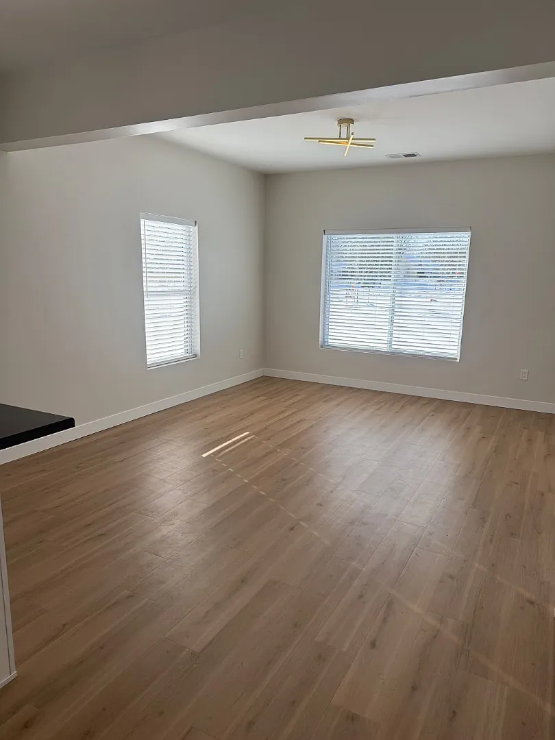 2305 Ave G - Apt. 102 Fort Madison, IA — Photo 2