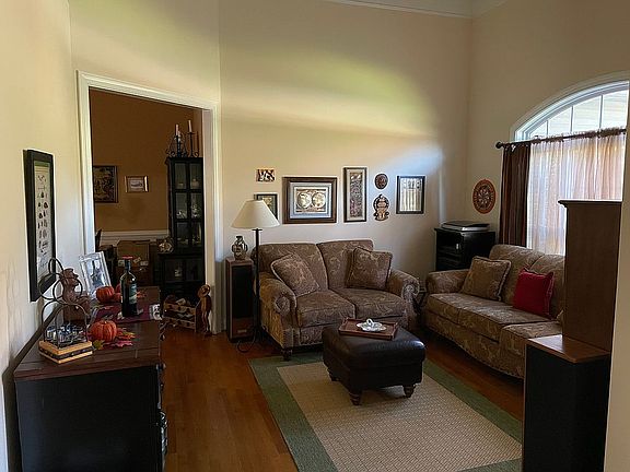 4th image of 7827 Spencer Brook Dr