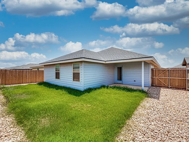 8213 E County Road 111 — Photo 25