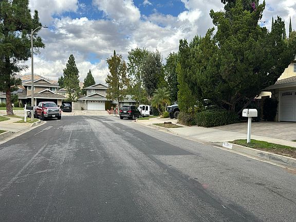5th image of 10918 Des Moines Ave