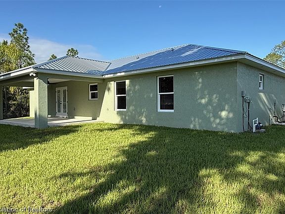 4th image of 4020 Abernathy Ave
