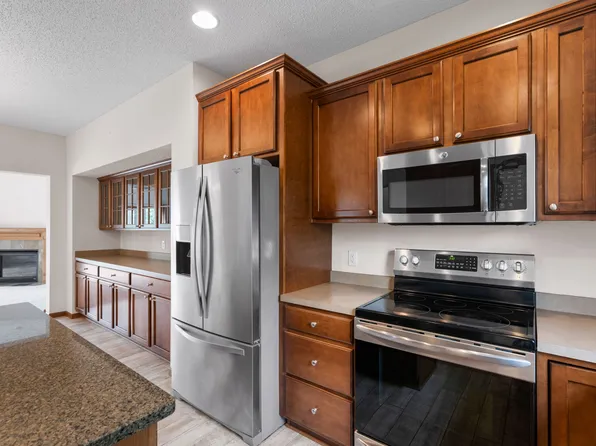 16700 50th Ct N, Plymouth, MN 55446