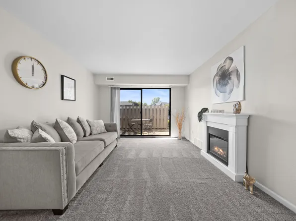 Three Oaks Apartments