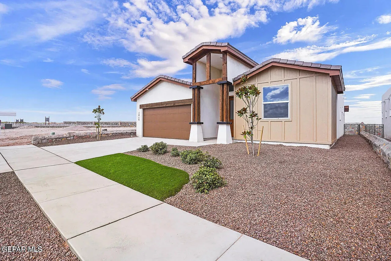 4 bed, 2.0 bath, 1919 sqft, $2,500 — Photo 2