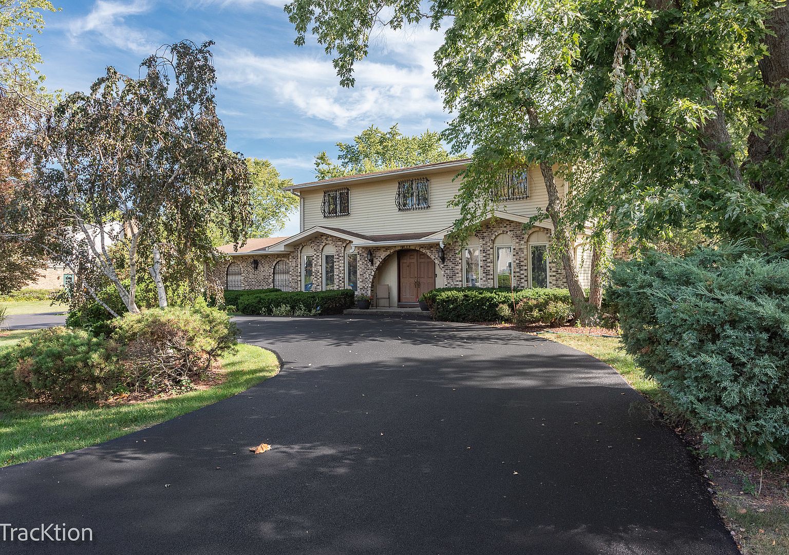 23061 N Apple Hill Ln, Prairie View, IL 60069 | MLS #12539570 | Zillow