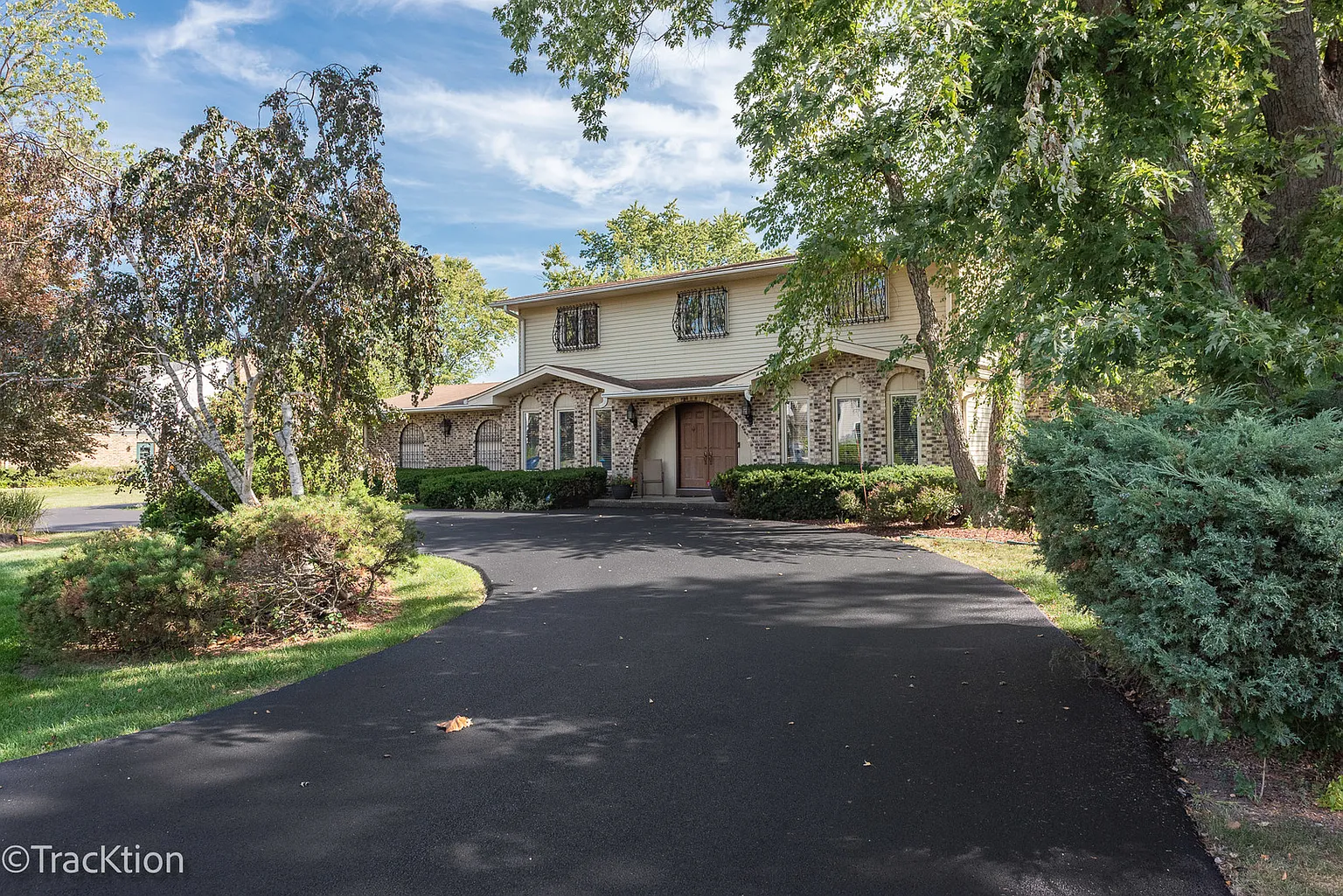 23061 N Apple Hill Ln photo 1