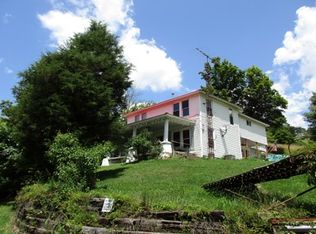 606 Bear Run, Cairo, WV 26337