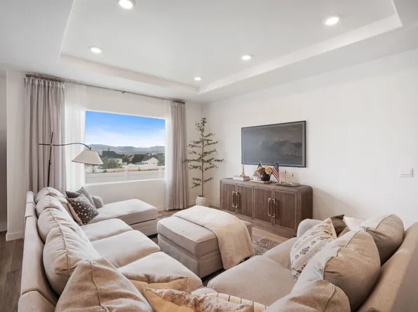 3677 S Mineral Grove Dr, Magna, UT 84044