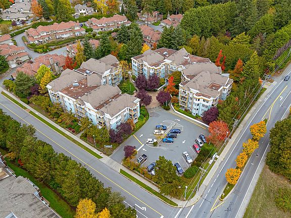 3rd image of 490 Marsett Pl #102