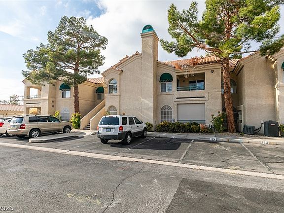2nd image of 2251 Wigwam Pkwy APT 422