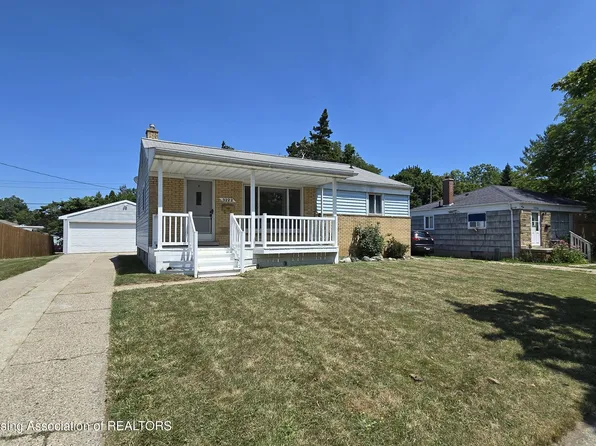 3222 Timber Dr, Lansing, MI 48917
