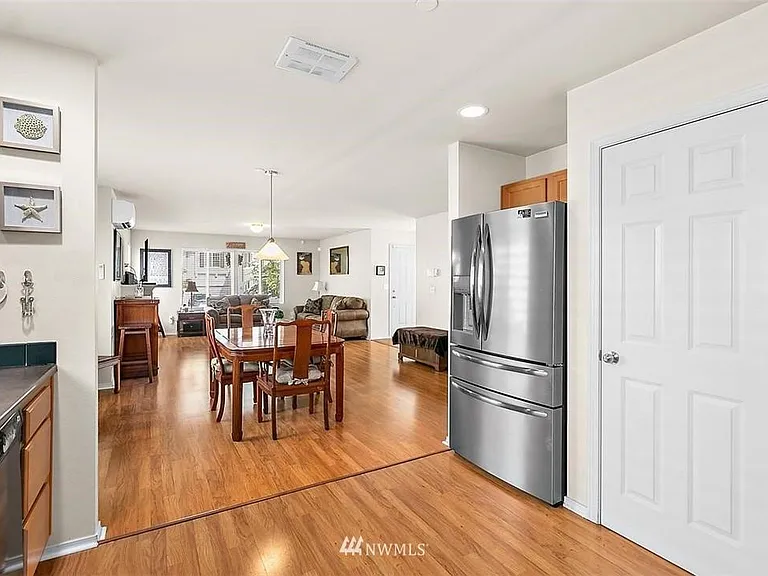 1415 Burnside Pl — Photo 17