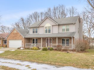 2288 Broadmoor Ln, Columbus, IN 47203