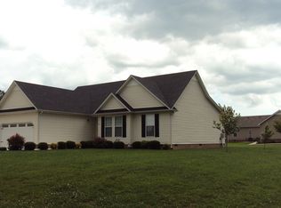 105 Winter Wonder St, Smithville, TN 37166
