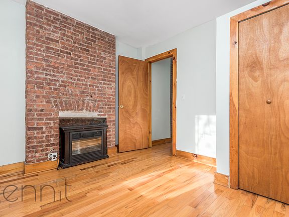 5th image of 559 Saint Johns Pl APT 2F